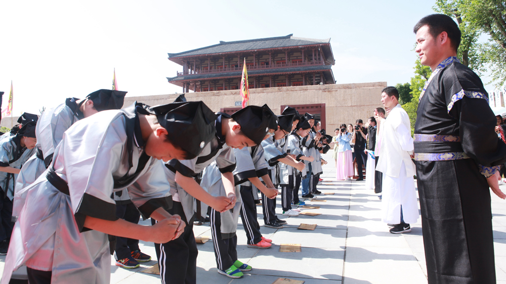 拜谢师长 .jpg